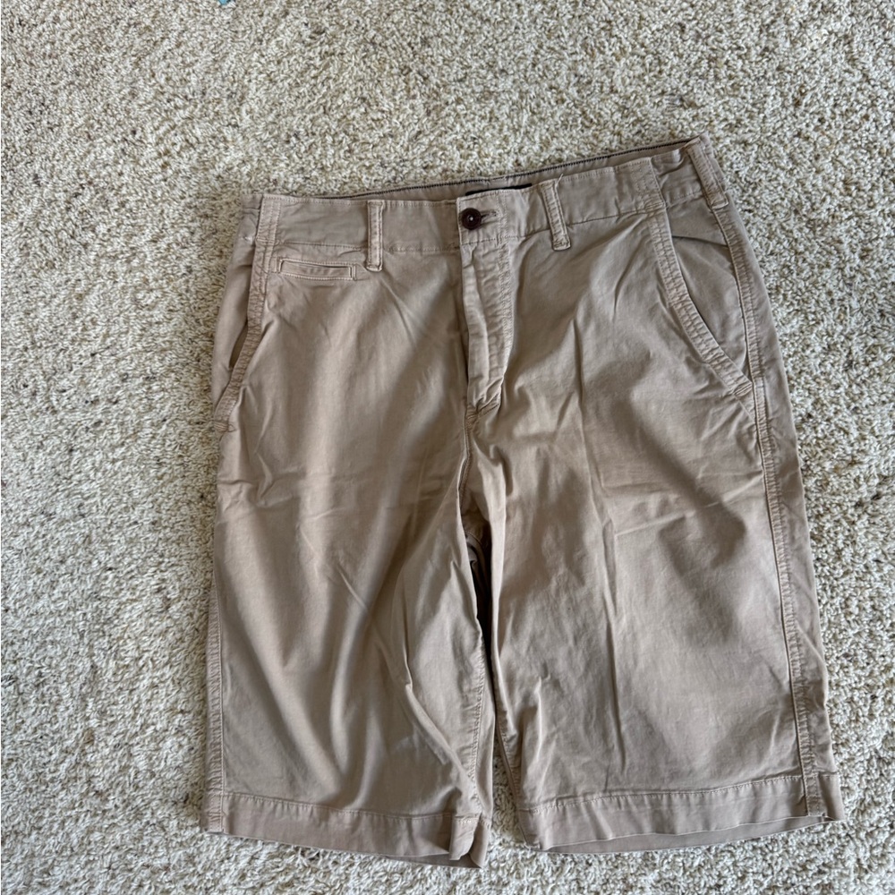 American Eagle Outfitters Men's Khaki Shorts
